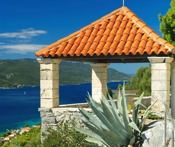 In With Terrace, Air Conditioning, Wifi Orebić